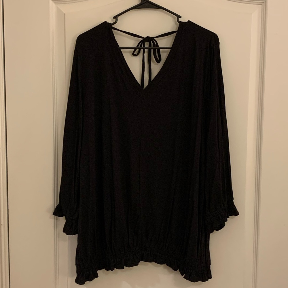 NWT - Lane Bryant - Illusions Collection Ruched Black Top - 18/20